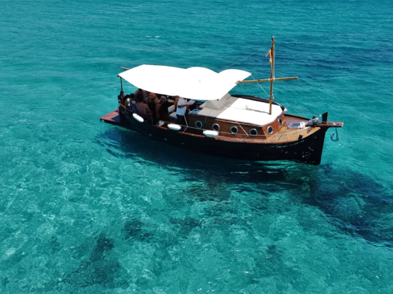 Pronájem jachty v Mahon -Capeador llaut menorquin na Samboatu