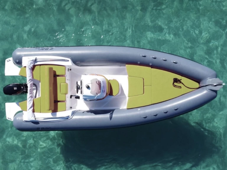 Pronájem lodi Bacoli lákavé ceny 2bar.62