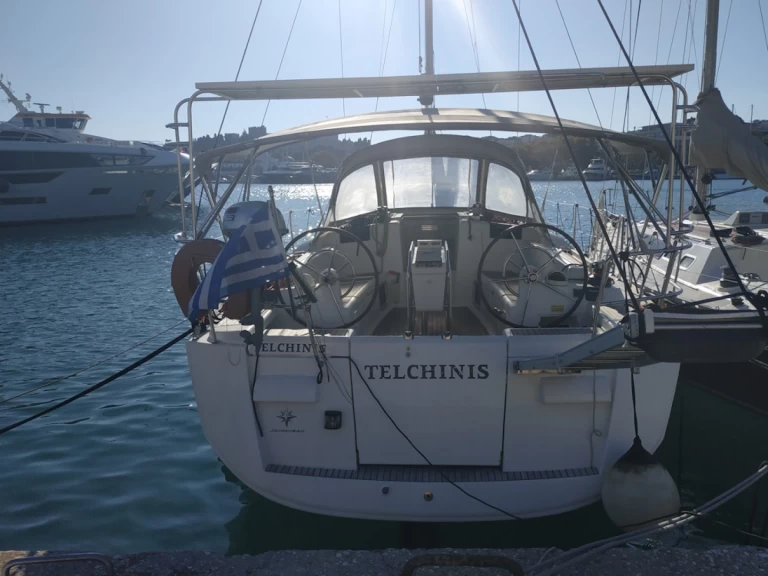 Pronájem lodi Jeanneau Sun Odyssey 409 v Rhodos na Samboatu