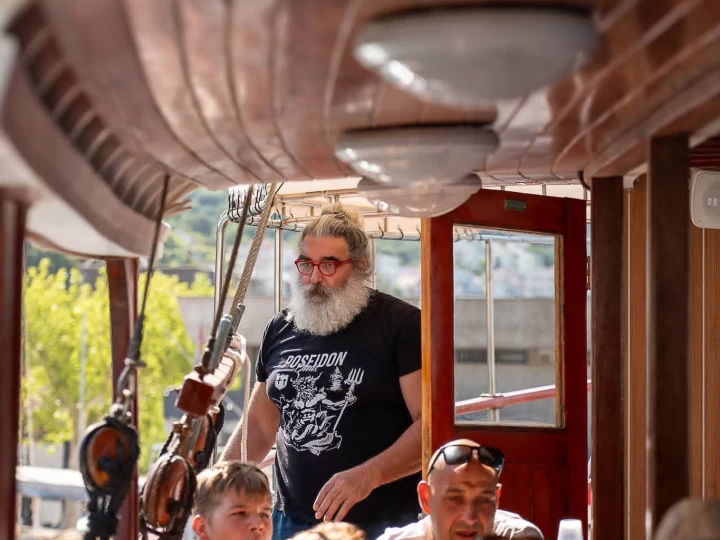 Motorová loď k pronájmu v Omiš za nejlepší cenu