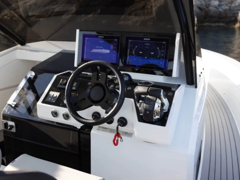 Pronájem lodi De Antonio De Antonio 36 Hard Top v Ibiza Town na Samboatu