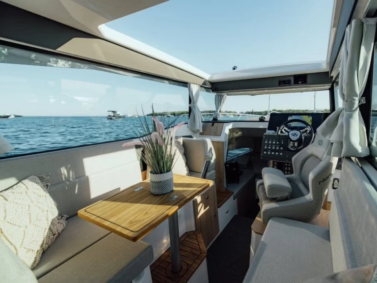 Pronájem lodi Eleusis lákavé ceny Nordkapp Coupe 905