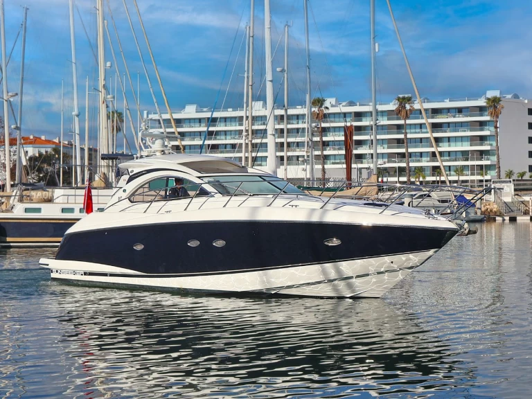 Pronájem lodi Lagos lákavé ceny Portofino 47