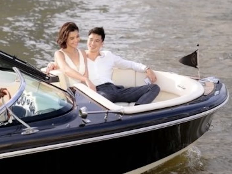 Pronájem lodi Chris Craft Carina 21 v Bang Kho laen na Samboatu