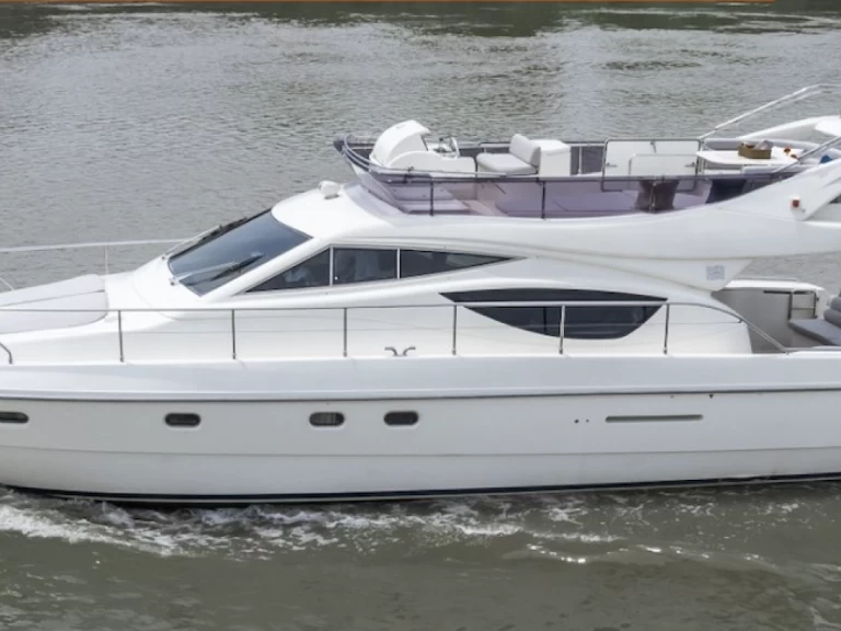 Pronájem lodi Ferretti Ferretti 460 v Bang Kho Laem na Samboatu