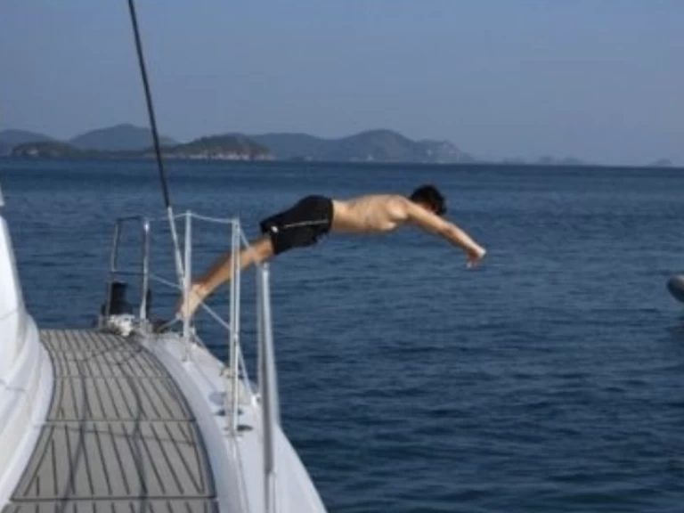 Pronájem Katamarán Bali s licencí