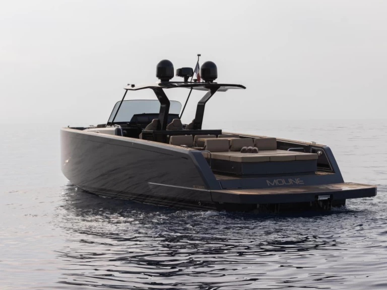 Pronájem Motorová loď v Beaulieu-sur-Mer -Pardo Yachts Pardo 43