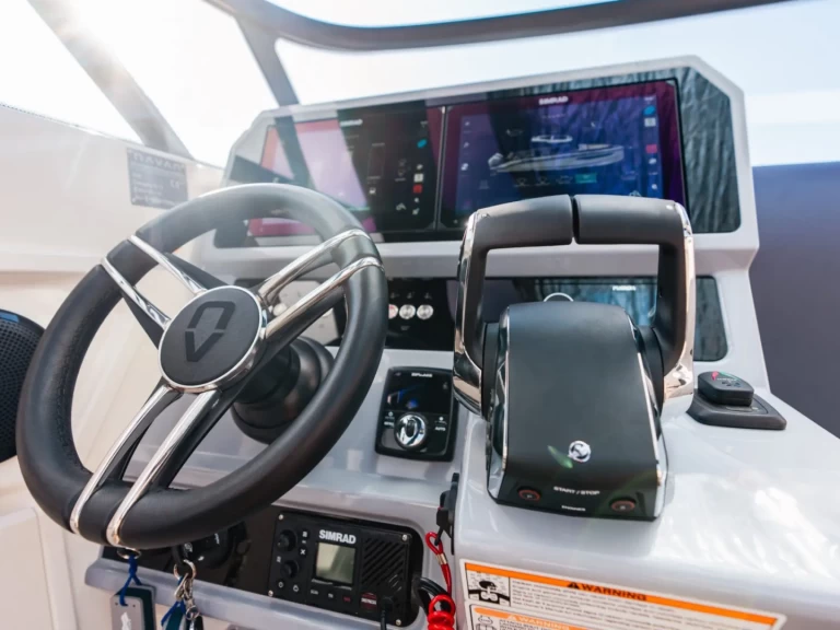 Pronájem Motorová loď v Roses -Navan S30