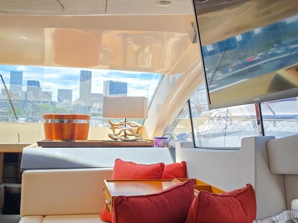 Pronajmout Motorová loď se skipperem či ne PHANTOM v Rio de Janeiro (state)