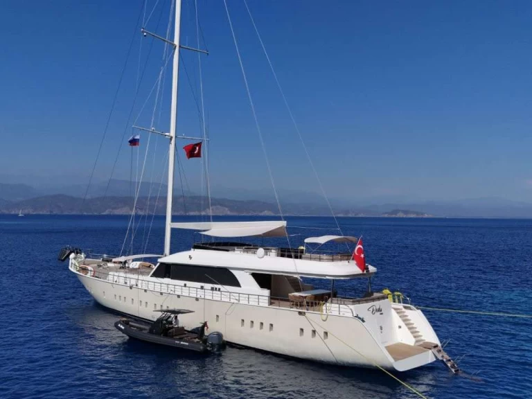 Pronajmout si Custom Gulet-Motor Sailor DODO v Göcek 
