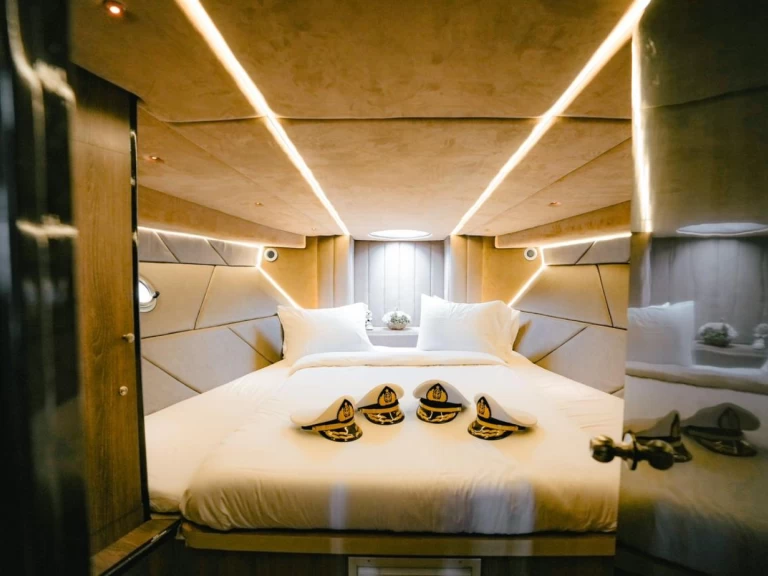 Pronajmout Motorová loď se skipperem či ne Accura v Kota Denpasar