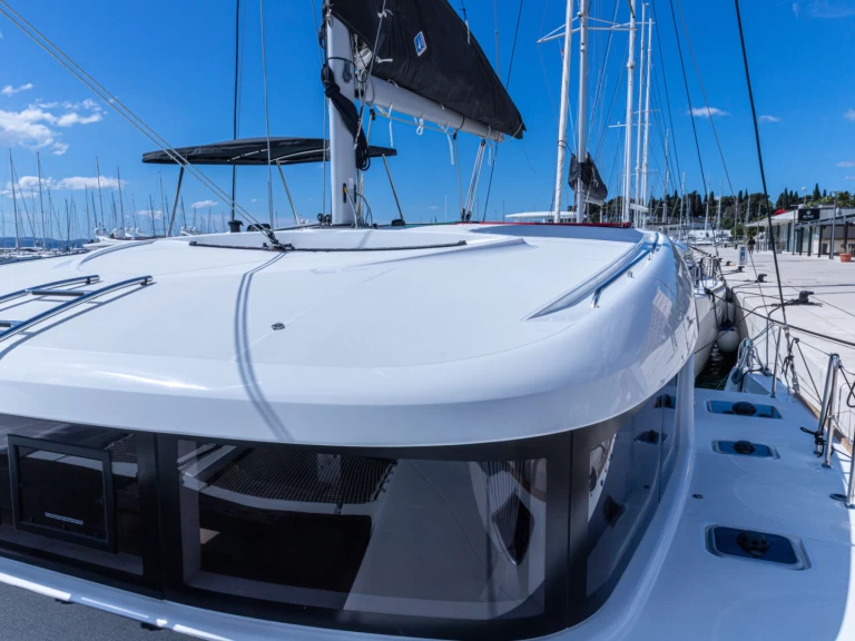 Pronájem lodi Komolac lákavé ceny Lagoon 40