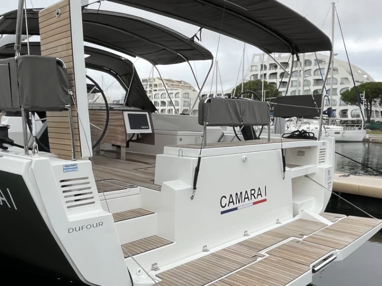 Pronajmout Plachetnice se skipperem či ne Dufour v Port-Camargue