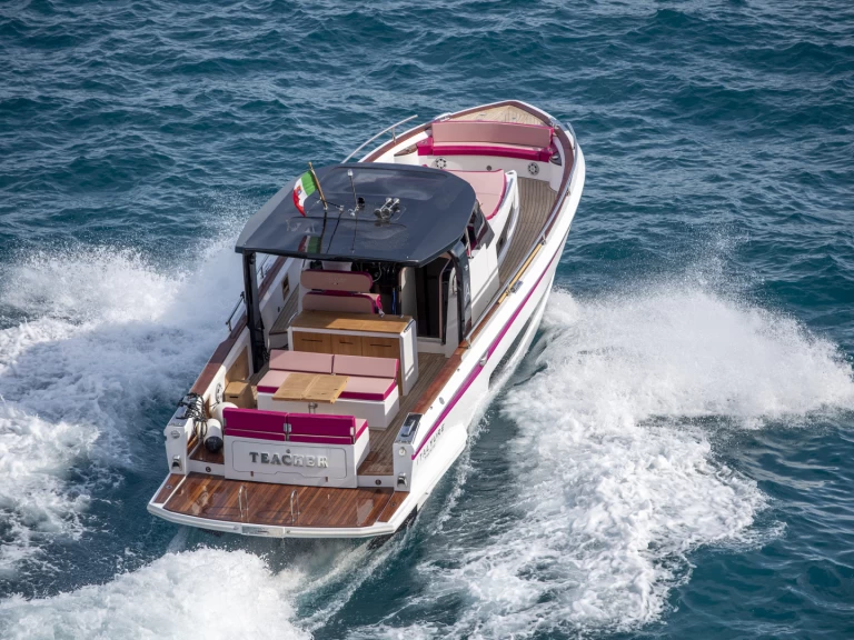 Pronájem jachty v Positano -italyure 38 Ft na Samboatu