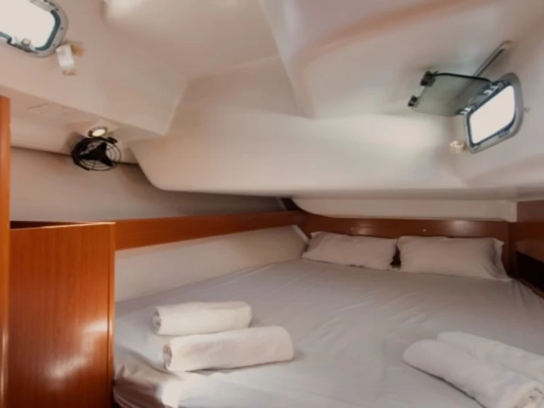 Pronájem Plachetnice v Piraeus -Bénéteau Cyclades 43.4