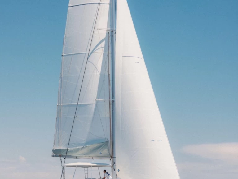 Pronajmout si Lagoon Lagoon 46 Iconic v Nisida