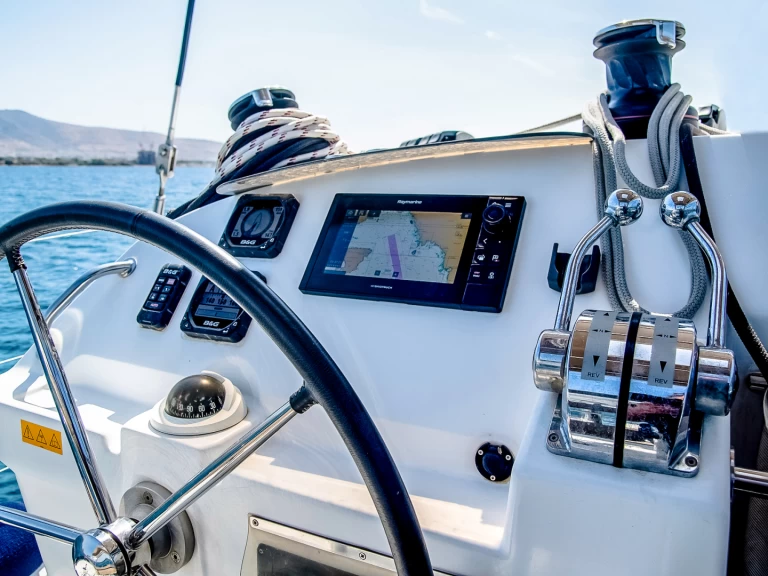 Pronájem jachty v Salamína -Lagoon Lagoon 400 S2 na Samboatu