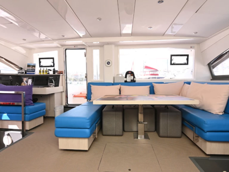 Pronájem jachty v Nidri -Leopard Catamarans / Robertson & Caine Leopard 51 PC - 4 + 2 cab. na Samboatu