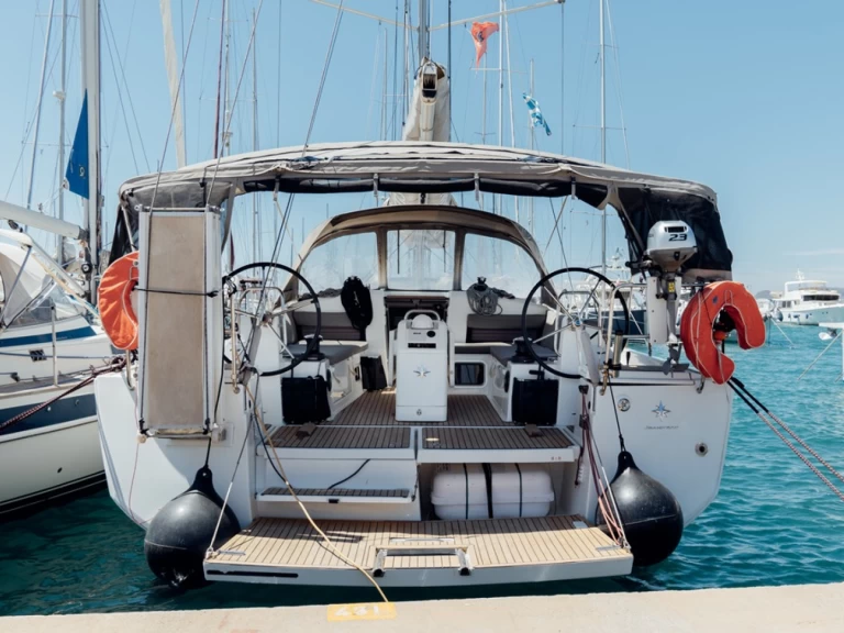 Pronajmout si Jeanneau Sun Odyssey 440 v Kos
