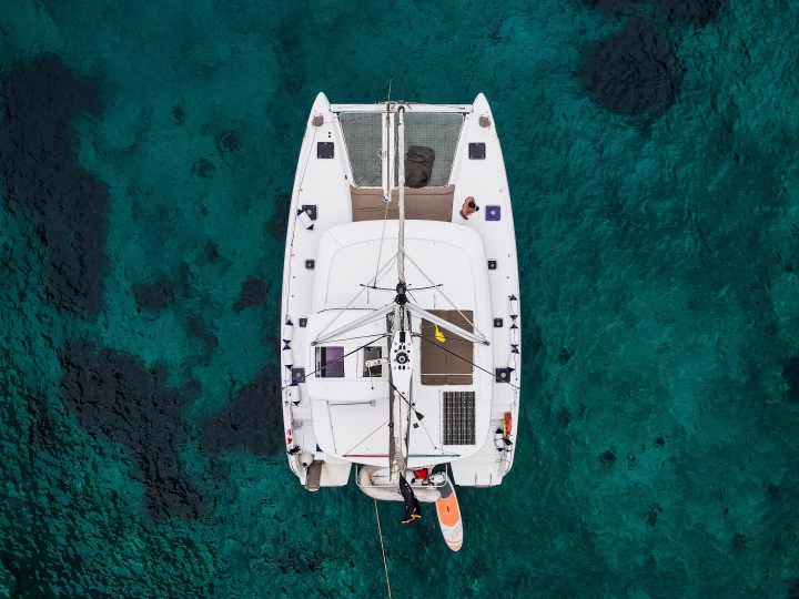 Pronajmout si Lagoon Lagoon 42 v Ligia