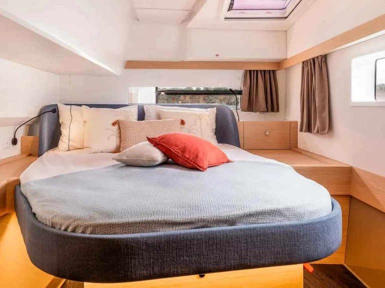 Fountaine Pajot FP 41 jednotlivci a charterové společnosti v Lefkáda