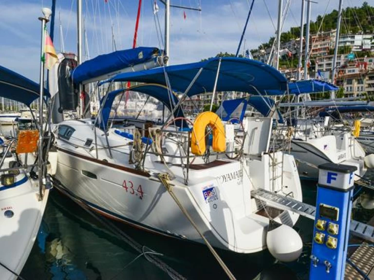 Pronájem Plachetnice v Fethiye -Bénéteau Oceanis 43