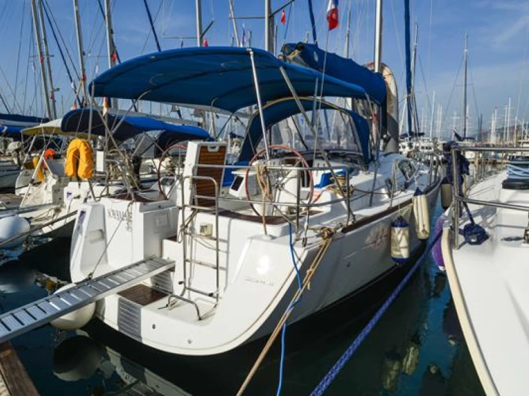 Pronájem lodi Bénéteau Oceanis 43 v Fethiye na Samboatu