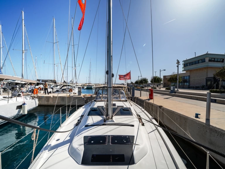 Pronájem jachty v Rhodos -Dufour Dufour 390 GL na Samboatu