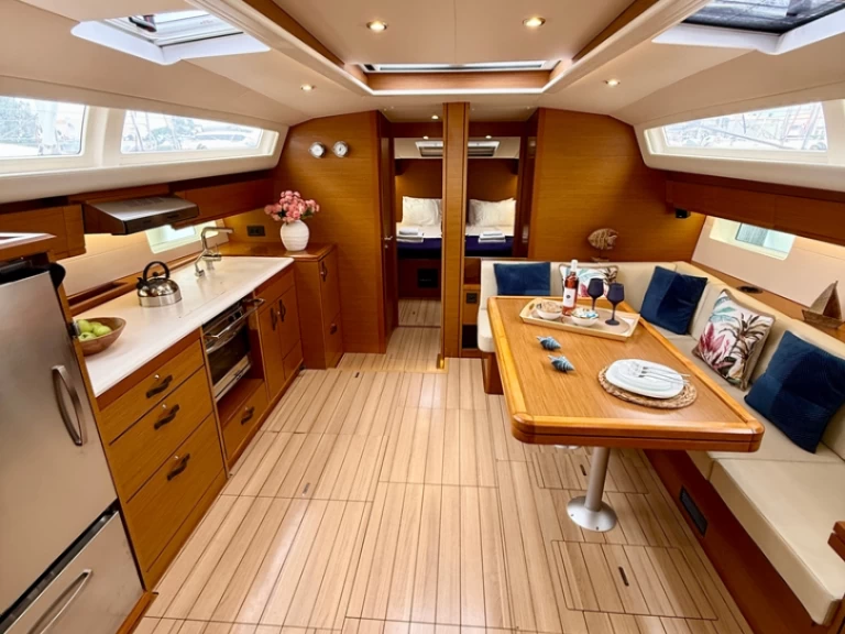 Pronájem lodi Kos lákavé ceny Jeanneau 54