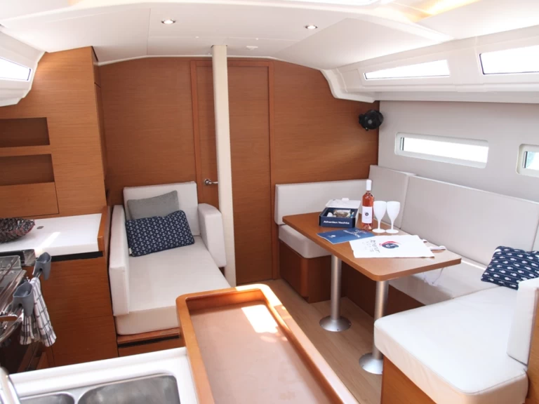 Pronájem Plachetnice v Benítses -Jeanneau Sun Odyssey 410