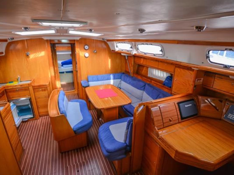 Pronájem Plachetnice Bavaria s licencí