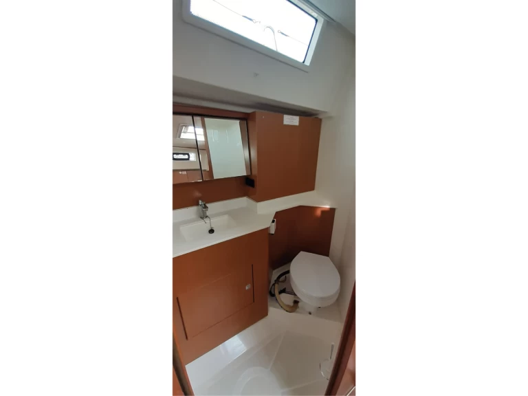 Plachetnice k pronájmu v Cugnana Verde za nejlepší cenu