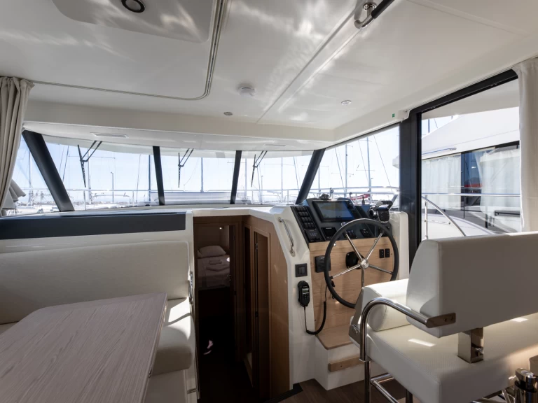 Pronájem Motorová loď v Split -Bénéteau Swift Trawler 41