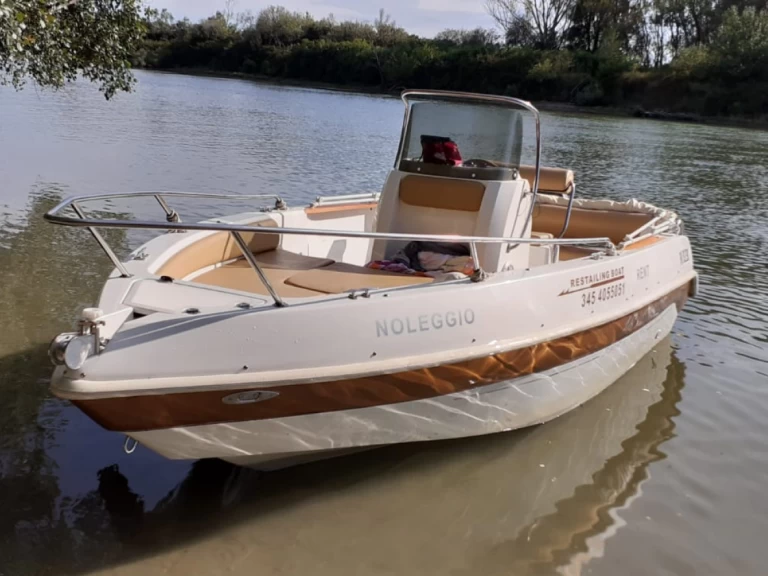 Pronajmout si yacht & co voyage 18 v Venice