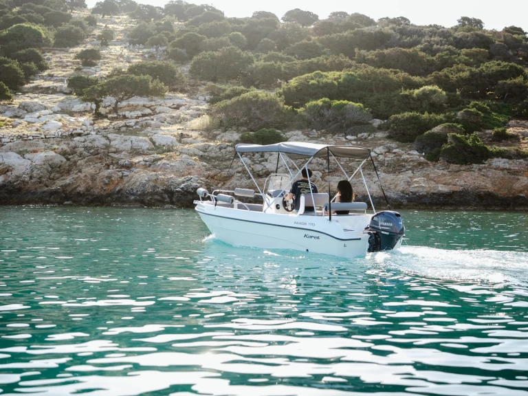 Pronájem Motorová loď Karel s licencí