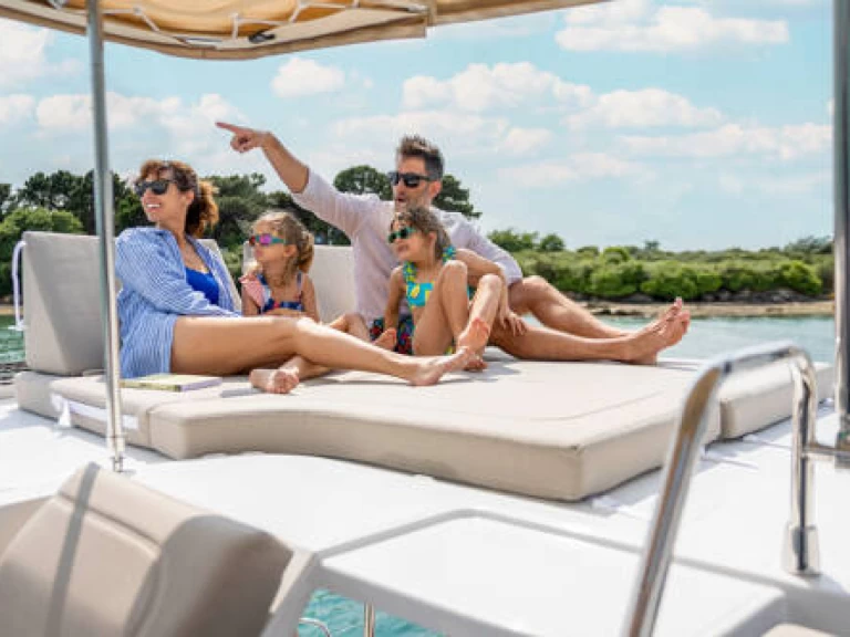 Fountaine Pajot FP 41-3 jednotlivci a charterové společnosti v Palma de Mallorca