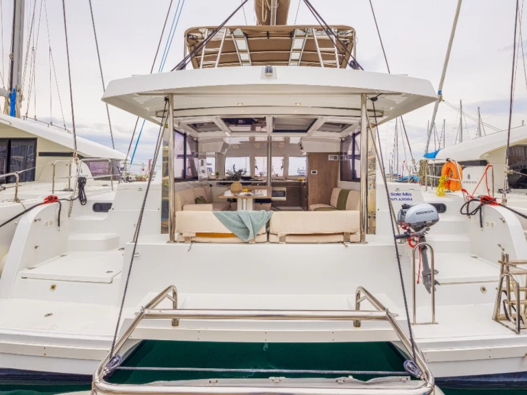 Pronájem Katamarán Bali s licencí