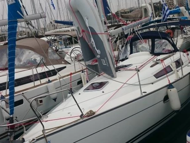 Pronájem lodi Lavrio lákavé ceny Sun Odyssey 32i