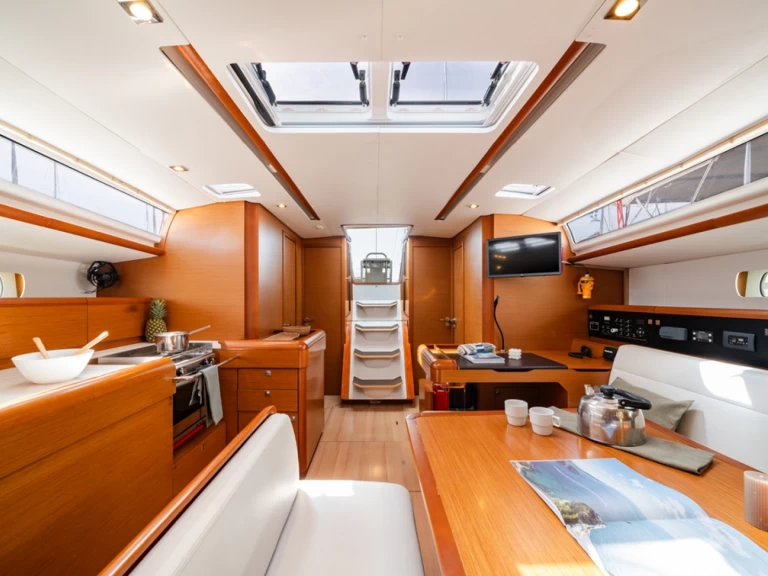 Pronájem jachty v Rhodos -Jeanneau Sun Odyssey 519 na Samboatu