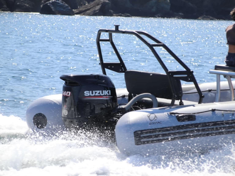 Pronájem Polotuhá loď v Port-Louis -Zodiac ZODIAC PRO 6.5