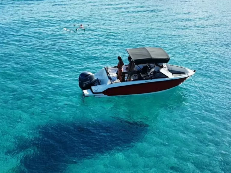 Pronájem lodi Compass 190BR v Agios Nikolaos na Samboatu