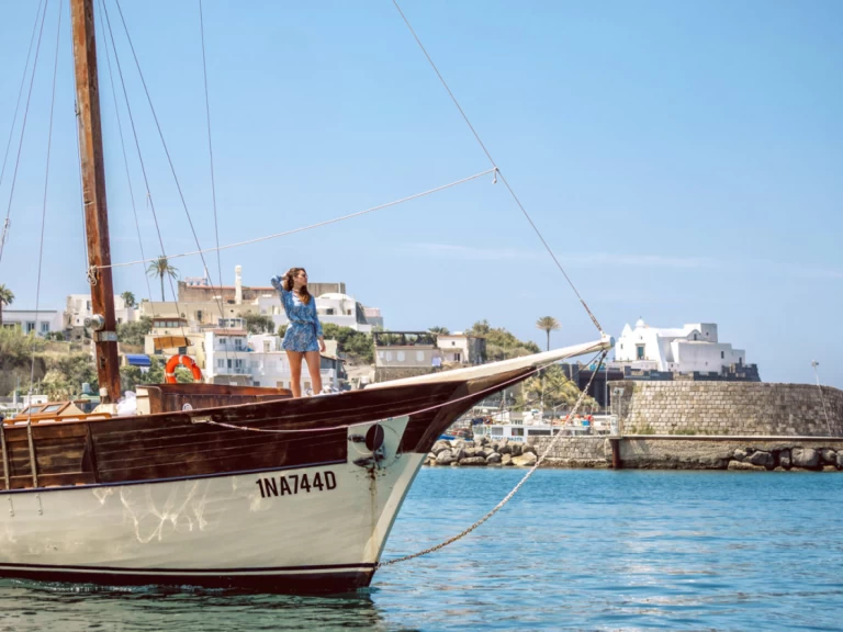 Pronájem jachty v Forio -Ippolito Goletta na Samboatu