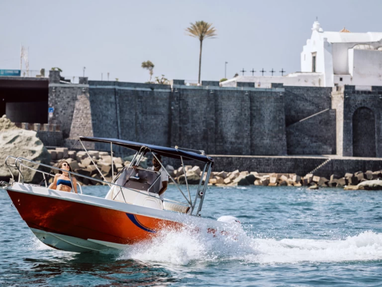 Pronájem Motorová loď v Forio -Terminal Boat 21