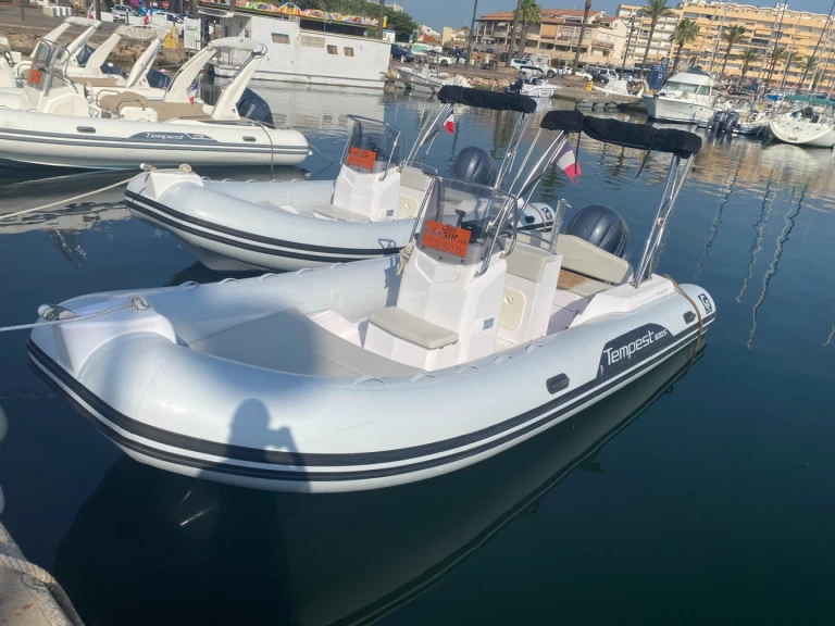 Pronájem lodi Capelli TEMPEST 630 S v Port de Saint-Cyprien Méditerranée na Samboatu