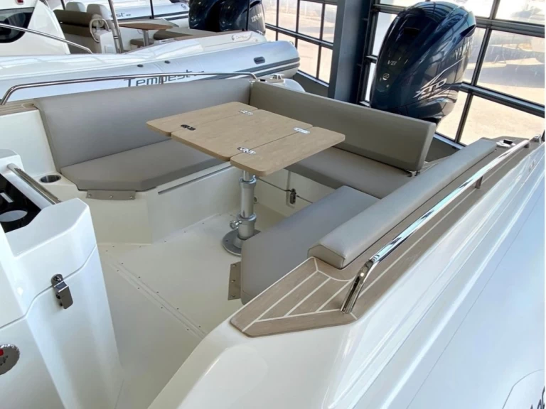 Pronajmout si Capelli Tempest 900 v Port de Saint-Cyprien Méditerranée