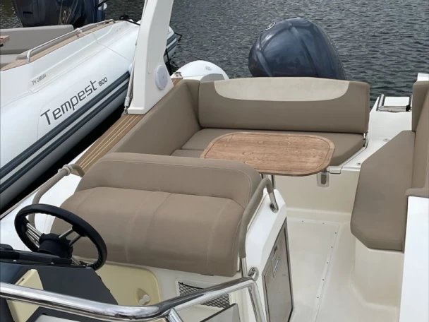 Pronajmout Polotuhá loď se skipperem či ne Capelli v Port de Saint-Cyprien Méditerranée