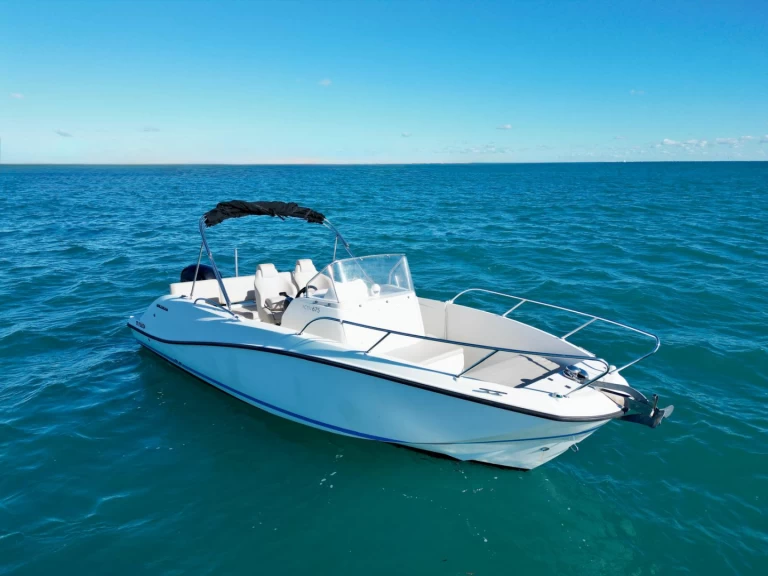 Pronájem Motorová loď v Le Cap d'Agde -Quicksilver Activ 675 Open