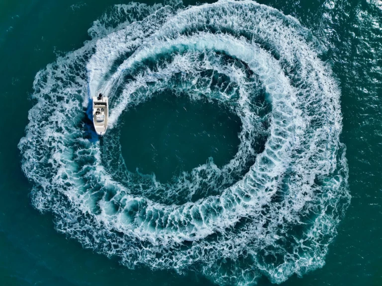 Motorová loď k pronájmu v Le Cap d'Agde za nejlepší cenu