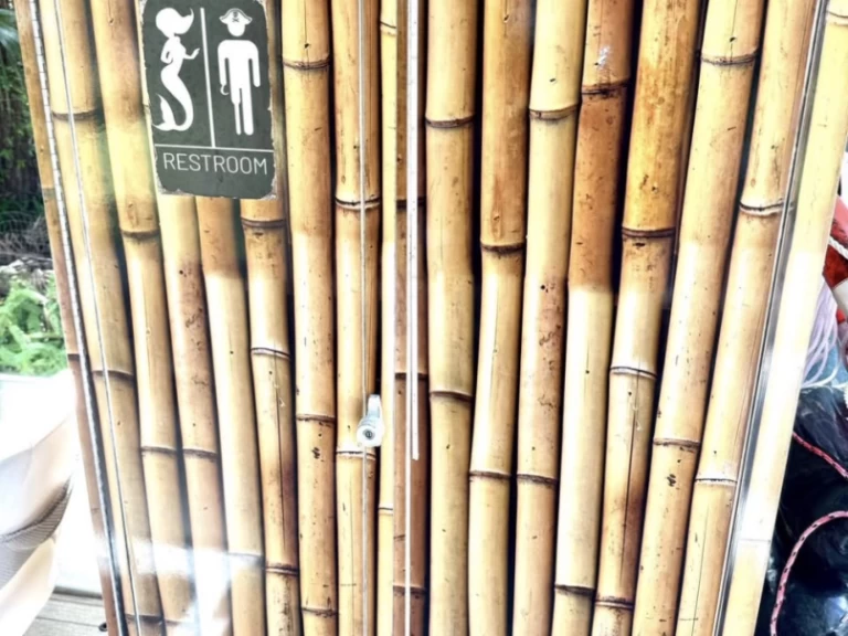 Pronájem Motorová loď MAGBAY s licencí