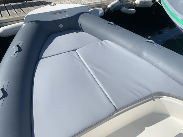 Pronajmout si Nautica Led Nautica Led 680 v Propriano